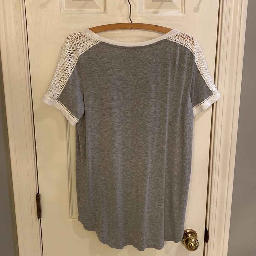 NWOT Meadow Rue top size L​ - Picture 2 of 3
